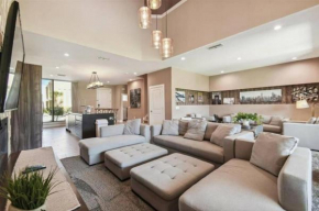 Dluxx Magic Village Home 3 Miles from Disney 7454